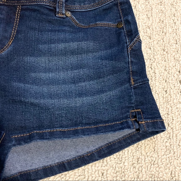 Blue Spice Stretch Denim Shorts - Picture 3 of 5
